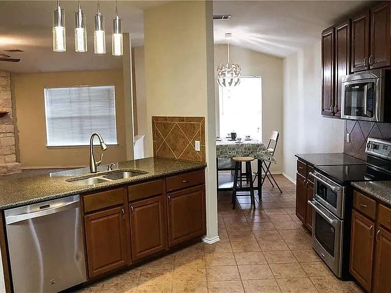 100 S Creek Bend Dr — Photo 5