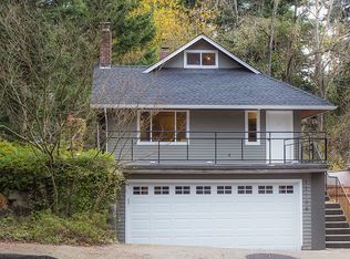 11738 35th Ave NE, Seattle, WA 98125