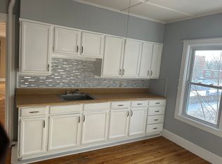 33 Elmwood St, Portland, ME 04103