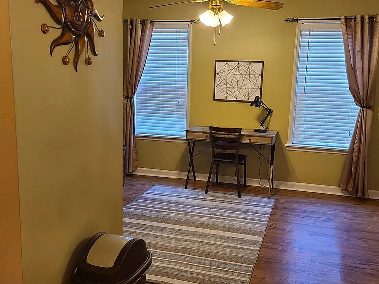 2422 Windover Pl SW #8 — Photo 4