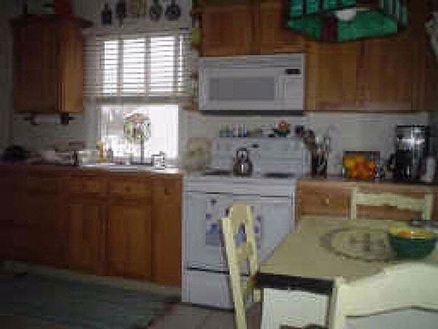 2nd image of 150 Kinnelon Rd #2