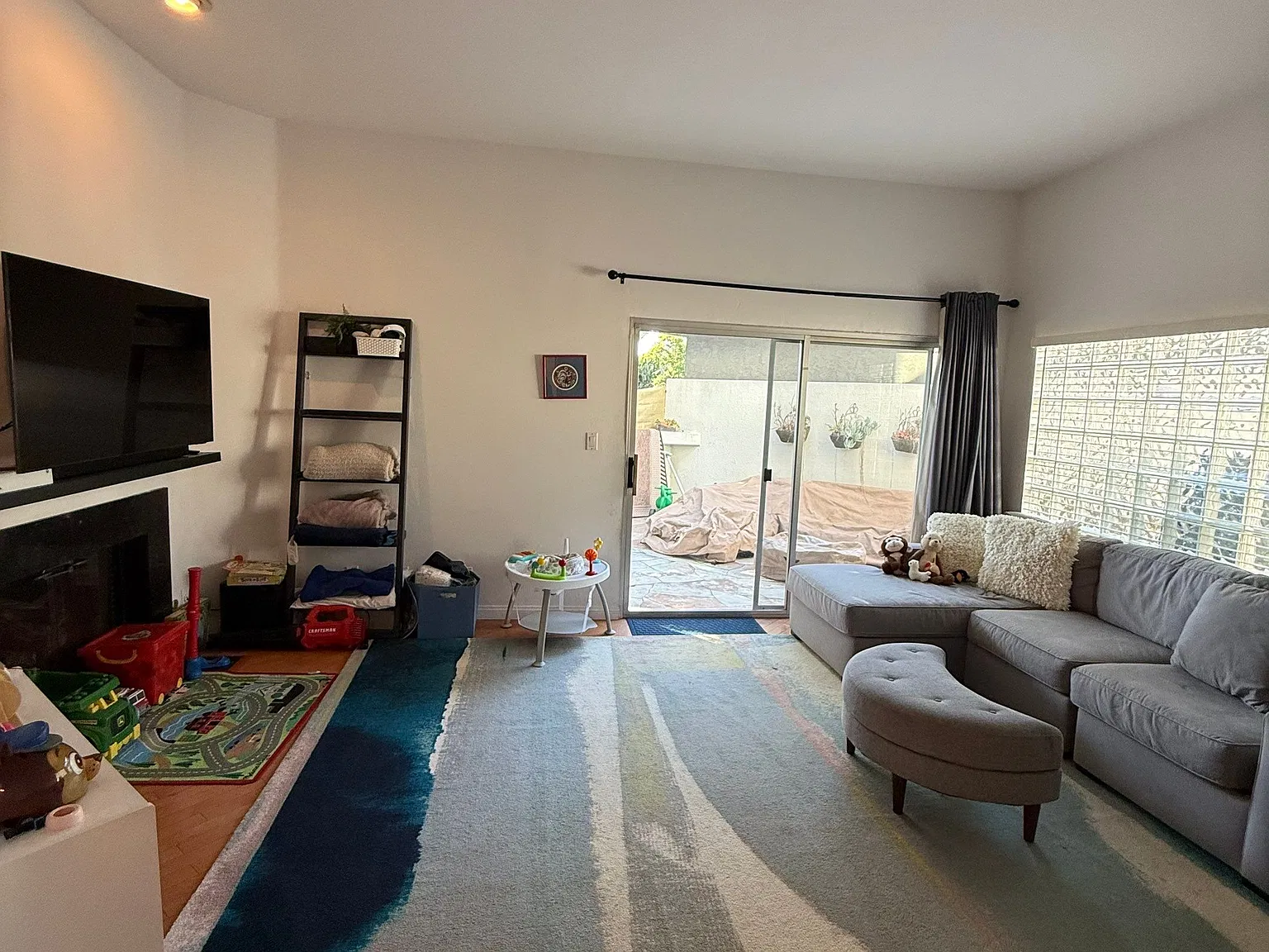 2 bed, 1345 sqft, $5,800 — Photo 4