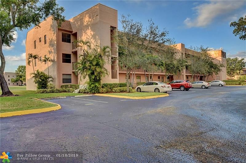 1st image of 10402 Sunrise Lakes Blvd APT 306