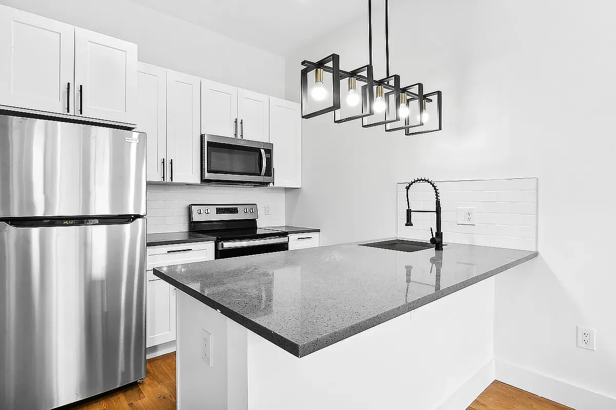 329 Cornelia Street — Photo 2