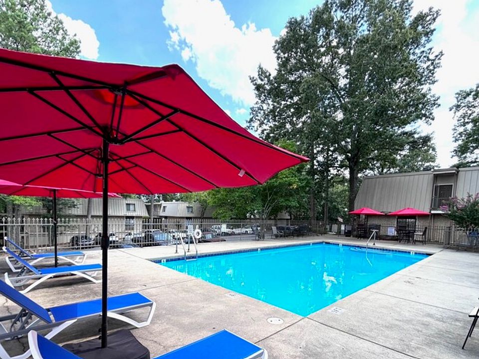 Indiandale Apartments Pool