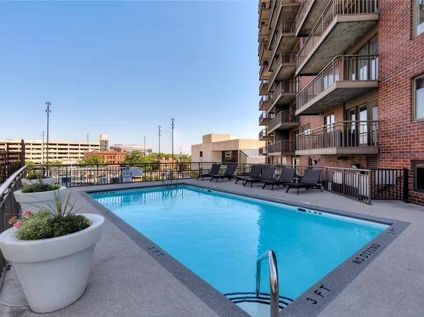 300 Walnut St Unit 709, Des Moines, IA 50309