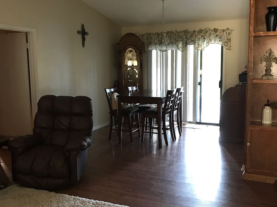 1st image of 308 Greenacres Dr