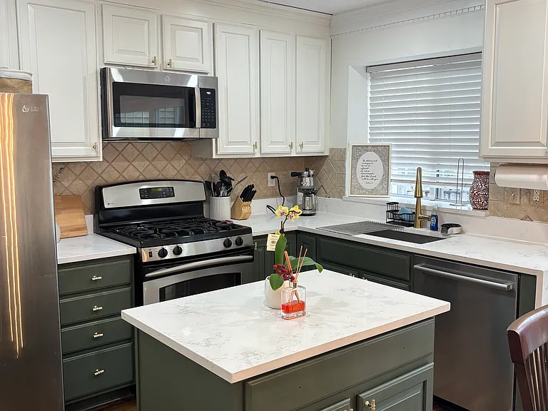 6504 Old Carriage Ln — Photo 8