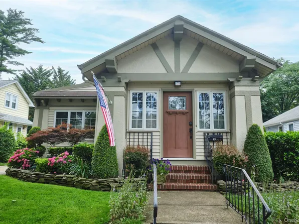 19 Superior Road, Bellerose Village, NY 11001