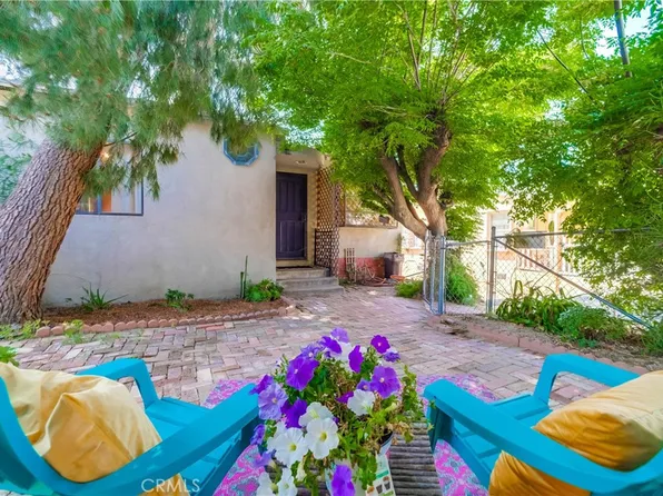 10215 Fernglen Ave, Tujunga, CA 91042