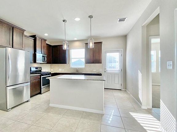 4th image of 148 Shearwater Ln