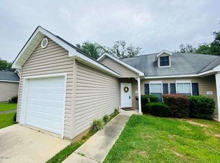 13570 Laurel Oaks Ln, Gulfport, MS 39503