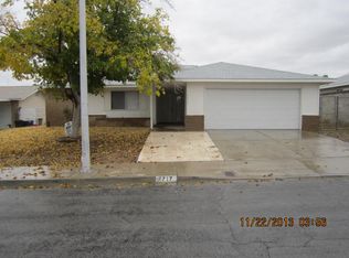 7717 Macaw Ln, Las Vegas, NV 89145