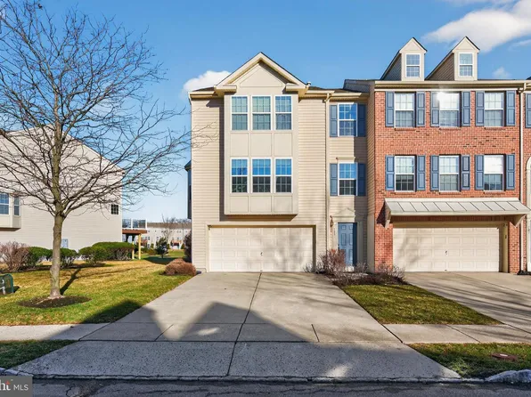 109 Helen Dr, Cinnaminson, NJ 08077