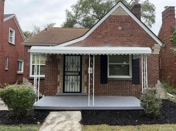 9509 Lakepointe St, Detroit, MI 48224