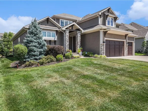 12418 W 163rd Ter, Overland Park, KS 66221