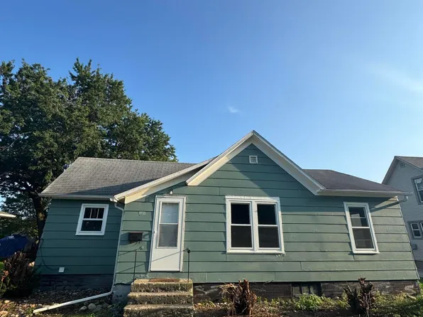 720 2nd St NE, Belmond, IA 50421