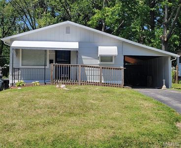 10525 Lord Dr, Saint Louis, MO, 63136