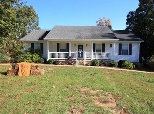 240 S Clark Ln, Leitchfield, KY 42754