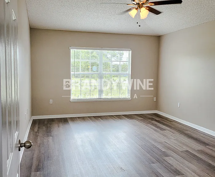 2564 Courtland Blvd — Photo 22