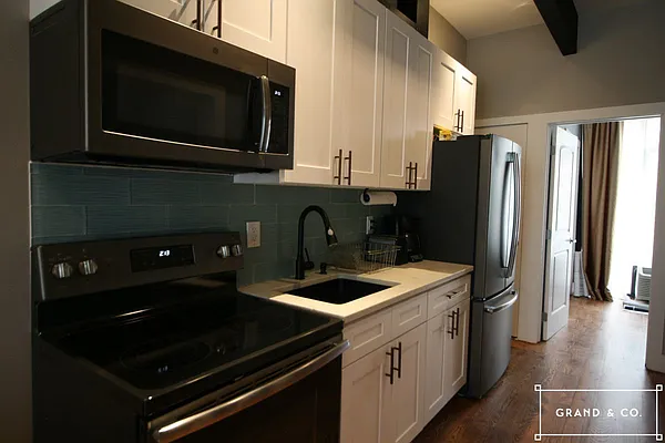 Rented by Grand & Co. | media 17