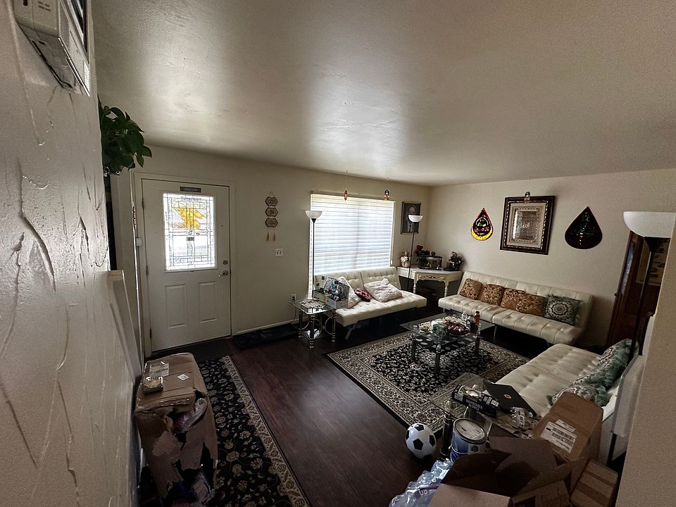 1st image of 24556 Bashian Dr #24556
