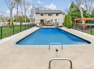 22 Deerfeed Path, East Quogue, NY 11942