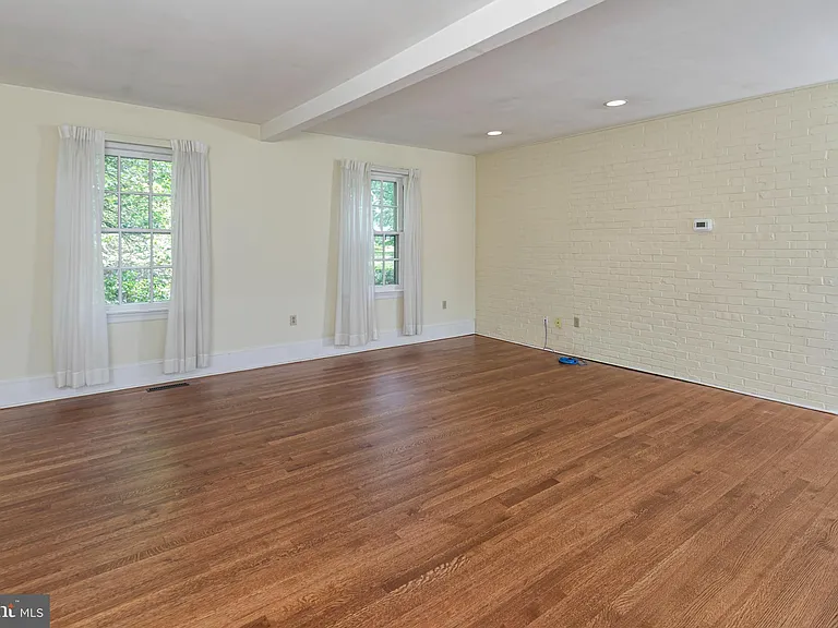 254 Jefferson Rd — Photo 22