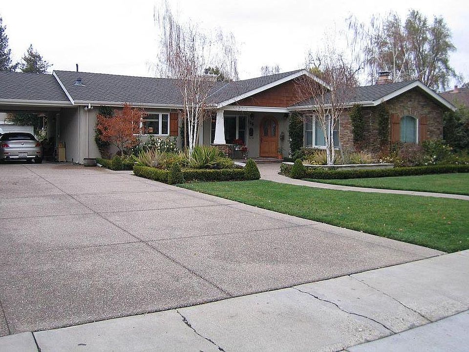 1st image of 155 Bland Ave