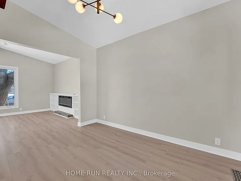 1259 Meadowlands Dr E — Photo 19