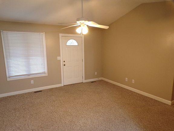 4th image of 1838 Sunrise Dr