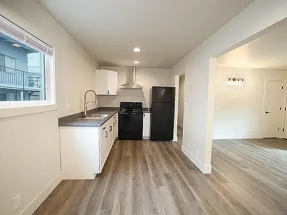 944 West St #1 — Photo 2