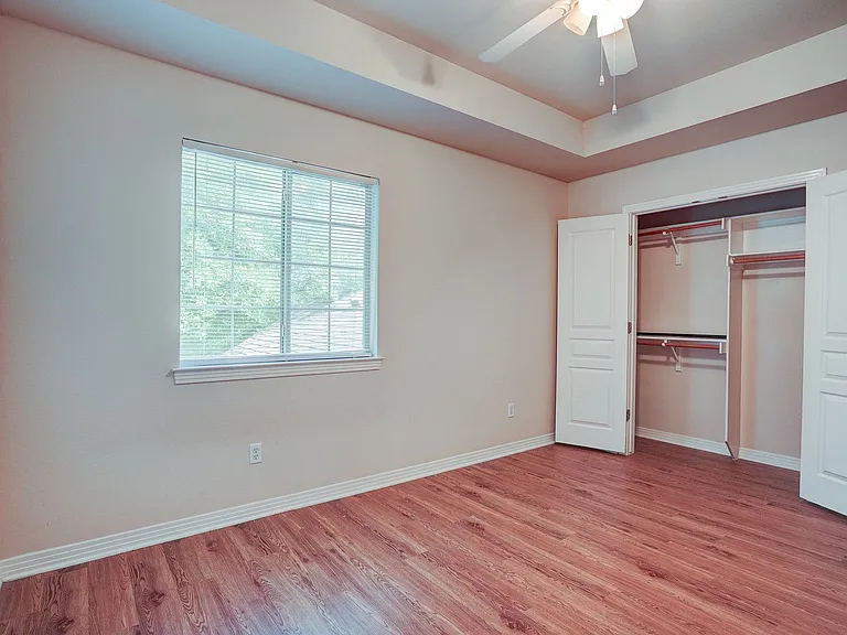 4502 Avenue B #B — Photo 12