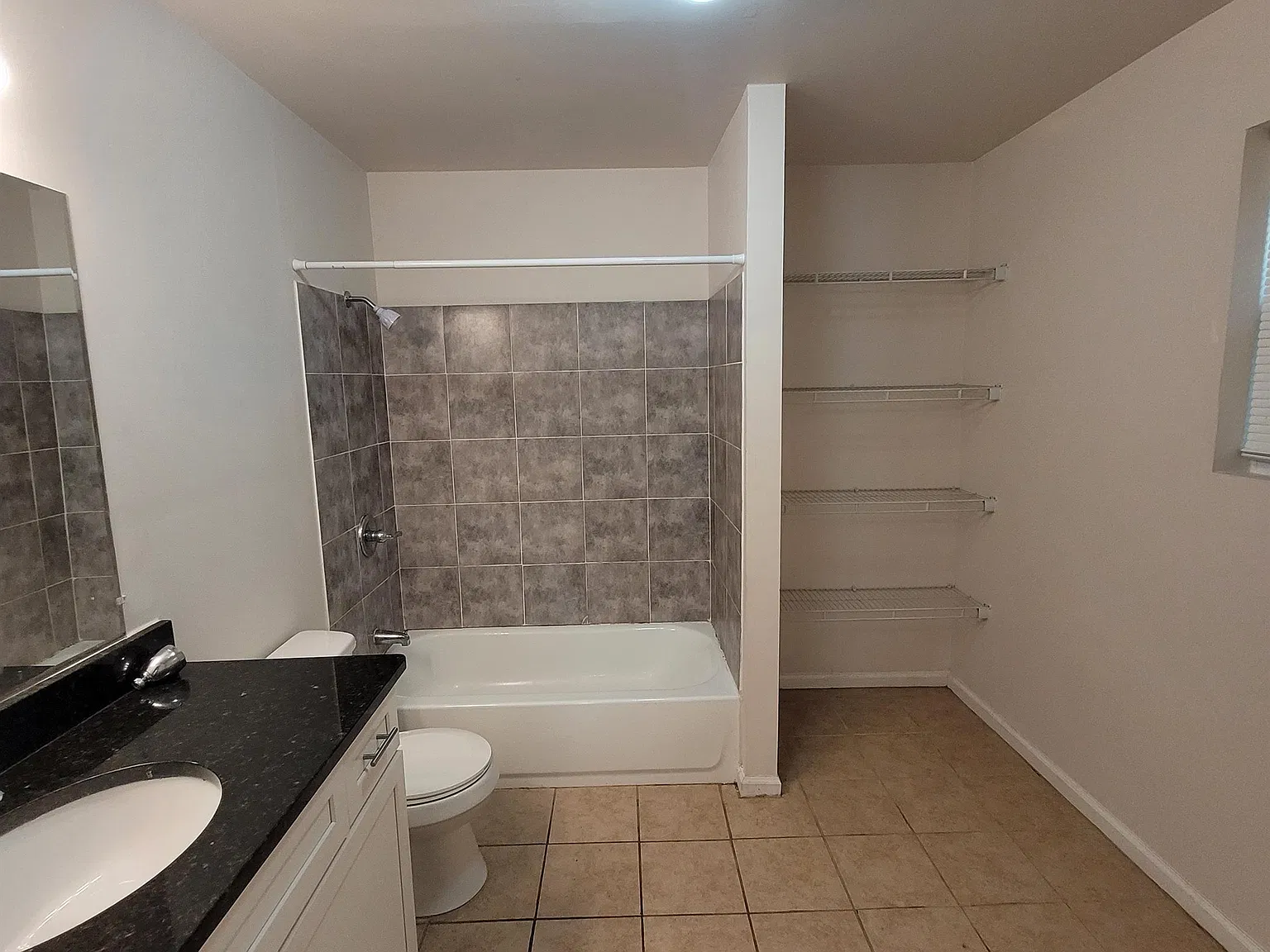 36 Lethea Street Southeast - 1 — Photo 3