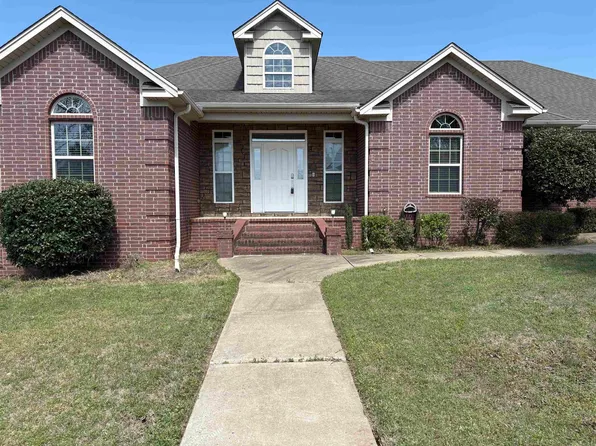 1705 Poteete Dr, Conway, AR 72034