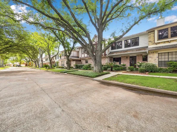 1323 Reddleshire Ln #1323, Houston, TX 77043