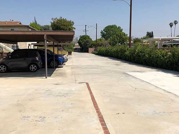 5th image of 4515 N Cypress Ave #C