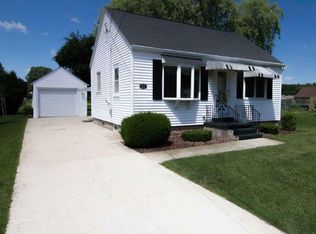 1928 Herman Rd, Manitowoc, WI 54220