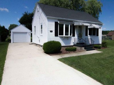 1928 Herman Rd, Manitowoc, WI, 54220