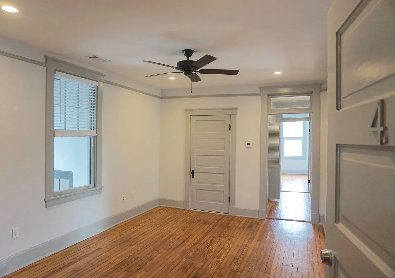 2411 Habersham Melrose — Photo 2
