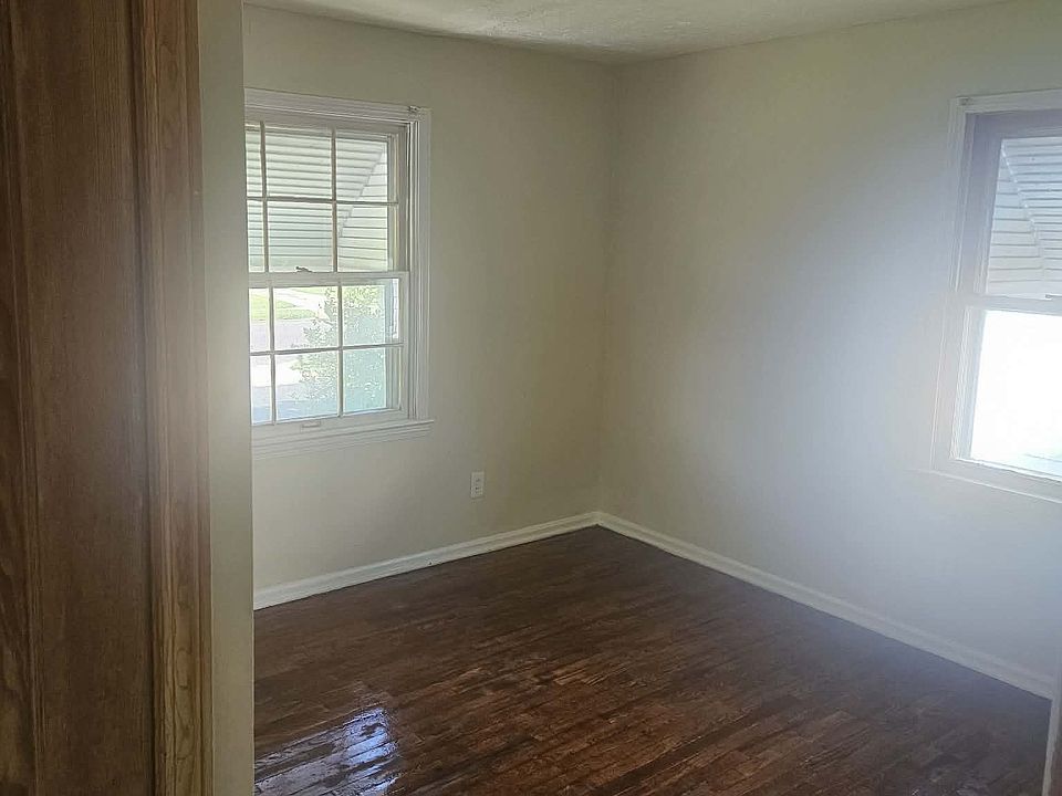 21204 Franklin Rd, Maple Heights, OH 44137 | Zillow