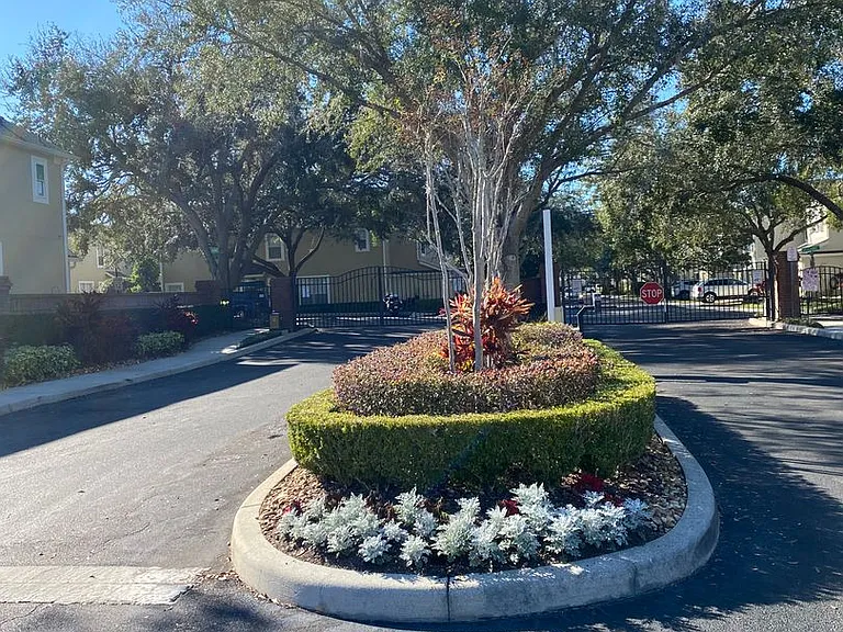 2632 Galliano Cir — Photo 34