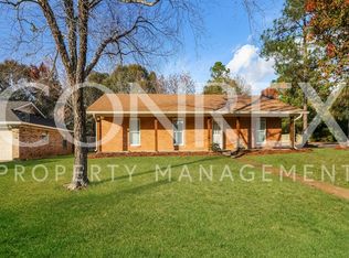 182 Cypress Dr, Madison, MS 39110