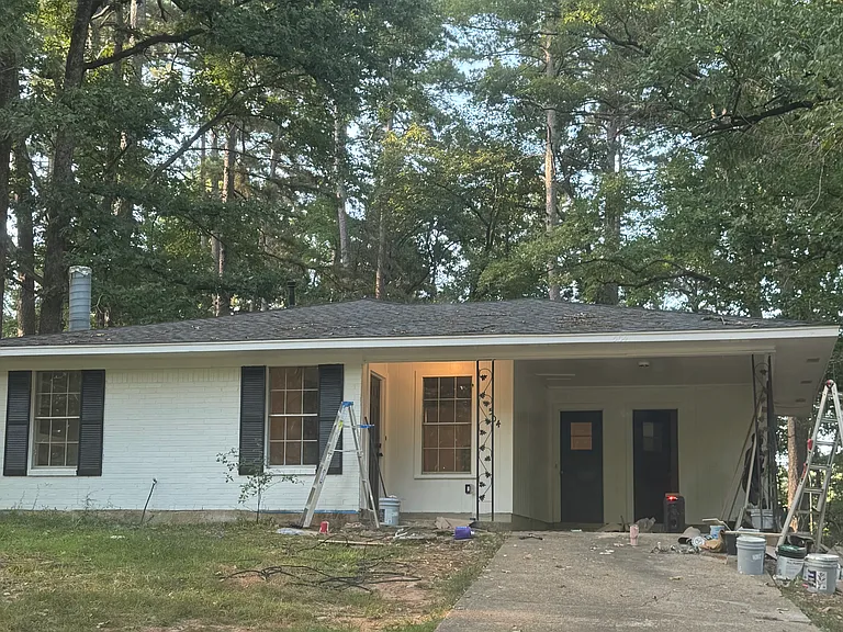 504 Marie Ave — Photo 1