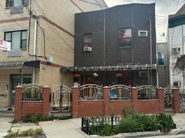 1557 Glover Street, Bronx, NY 10462