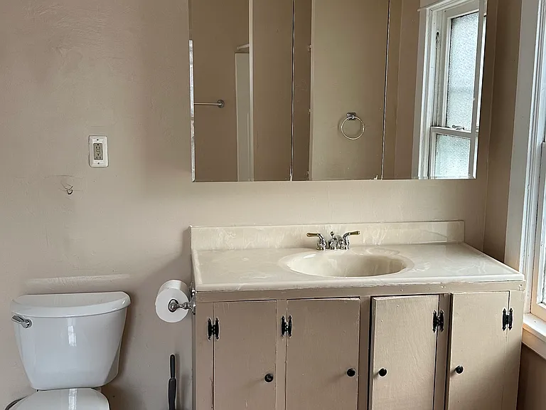 210 Southside Pkwy #2 — Photo 16
