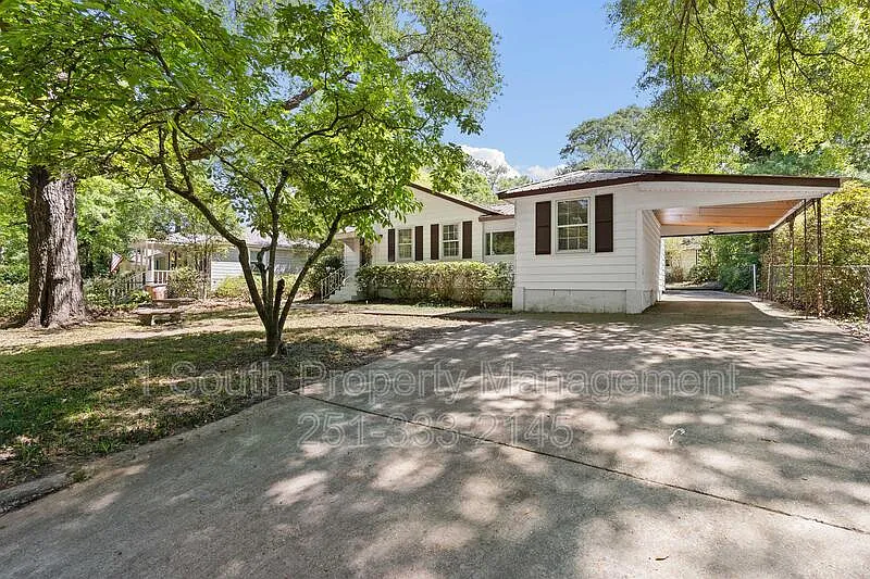 3 bed, 2.0 bath, $1,600 — Photo 2