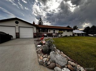 246 E 1st St, Tonasket, WA 98855