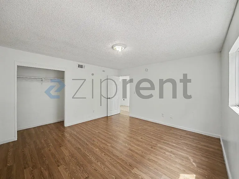1308 Flower St #A — Photo 8