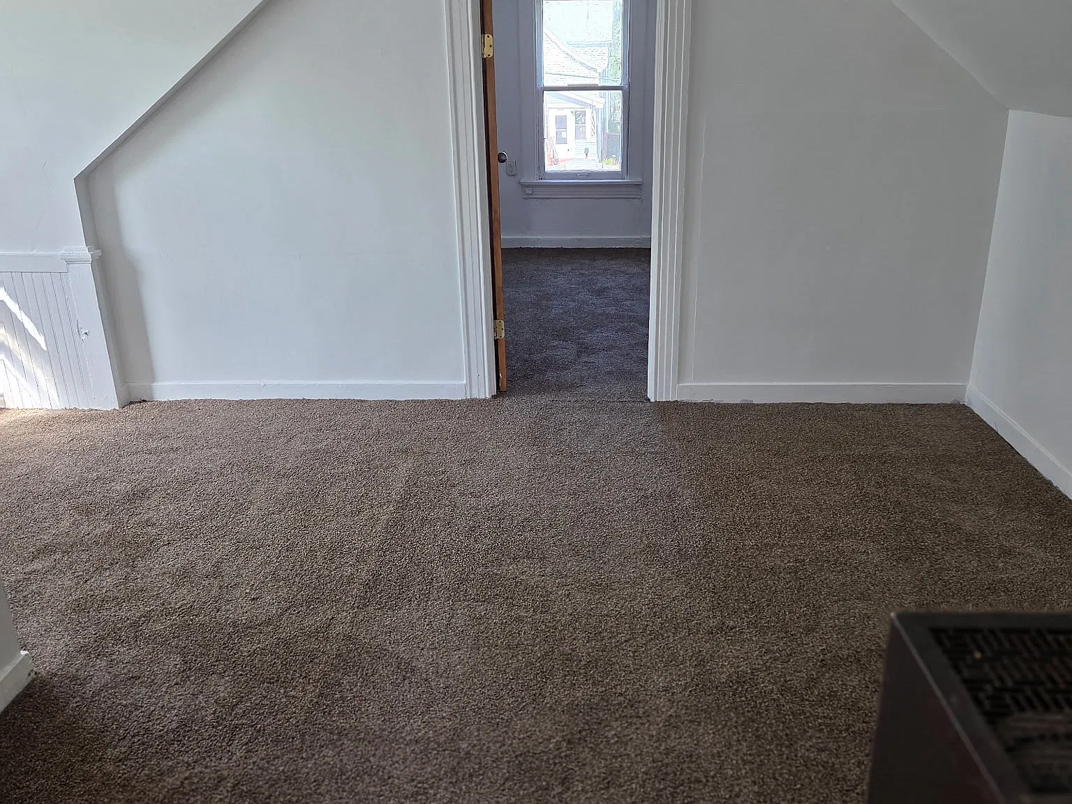 1 bed, 750 sqft, $1,100 — Photo 4